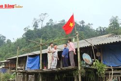 Nỗ lực x&oacute;a 'l&otilde;m s&oacute;ng' ở v&ugrave;ng cao
