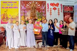 Thăm, tặng quà chùa Thiền Lâm nhân Đại lễ Vu Lan báo hiếu