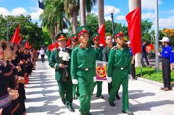Hành trình thiêng liêng đưa đồng đội trở về với đất mẹ