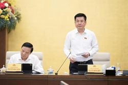 Cắt giảm tối đa thủ tục h&agrave;nh ch&iacute;nh cho người d&acirc;n v&agrave; doanh nghiệp