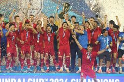Hòa kịch tính lượt về, báo Thái Lan ngậm ngùi thừa nhận tuyển Việt Nam xưng vương ASEAN Cup 2026