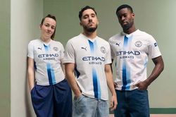 Man City ra mắt áo đấu thứ ba mùa 2026/27 do người hâm mộ thiết kế bằng AI