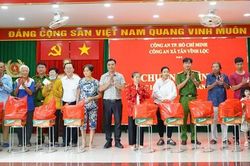 C&ocirc;ng an x&atilde; T&acirc;n Vĩnh Lộc: Tổ chức chương tr&igrave;nh 'Tết Độc lập - Ấm t&igrave;nh d&acirc;n'