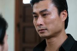 'Lửa trắng' tập 21: Cương 'đen' đ&aacute;nh cược cứu Mai, l&atilde;o C&ocirc;ng buộc tiết lộ b&iacute; mật