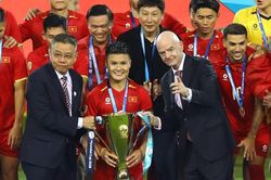 Chủ tịch FIFA kinh ngạc, khen tuyển Việt Nam vô địch 'hoàn toàn xứng đáng'