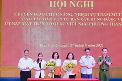 Đảng ủy phường Thanh Xu&acirc;n chuyển giao nhiệm vụ tham mưu c&ocirc;ng t&aacute;c d&acirc;n vận