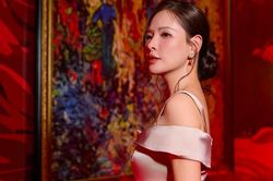 Sắc v&oacute;c của MC Đan L&ecirc;