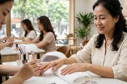 Làm móng thường xuyên: 4 dấu hiệu cho thấy móng đang bị tổn thương