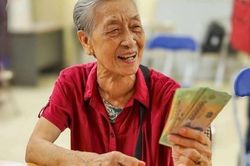 Kỳ nghỉ lễ Quốc kh&aacute;nh 5 ng&agrave;y, TPHCM chi trả lương hưu th&aacute;ng 9 v&agrave;o ng&agrave;y n&agrave;o?