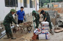 Gia Lai: Binh đoàn 15 chung sức hoàn thiện ngôi trường vùng biên