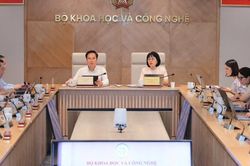 Đẩy mạnh phát triển công nghệ chiến lược, AI và hạ tầng số
