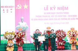 Đẩy mạnh chuyển đổi số to&agrave;n diện trong quản l&yacute; trang bị, vật tư kỹ thuật