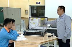 Sáu tháng, hơn 2.100 tỷ đồng chi trả khám, chữa bệnh bảo hiểm y tế cho học sinh-sinh viên