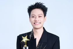 'Thần đồng bolero' Trần Tấn Bảo trở thành Quán quân 'The next artist 2026', khiến Đàm Vĩnh Hưng bật khóc