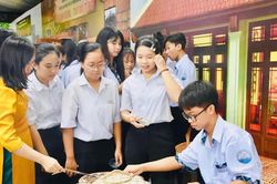 Đưa di sản tới trường học
