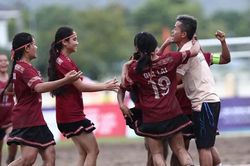 Bầu Đức thưởng 'nóng' 100 triệu, đề xuất tiếp nhận đội bóng đá nữ Đăk Đoa