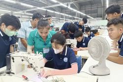 Học nghề mở cánh cửa tự lập cho người khuyết tật