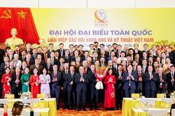 Kh&aacute;t vọng vươn m&igrave;nh bằng con đường khoa học c&ocirc;ng nghệ