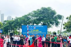 Gắn biển Công viên An Hòa và phố Nguyễn Hữu An tại phường Cầu Giấy