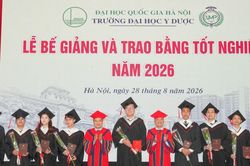 8 sinh vi&ecirc;n Y Dược lọt tốp 100 k&igrave; thi b&aacute;c sĩ nội tr&uacute; Trường ĐH Y H&agrave; Nội