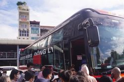 Hàng vạn người rời Thủ đô, bến xe 'kín chỗ' trước lễ 2/9