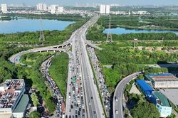 Dự kiến ph&acirc;n luồng cho xe đi ngược chiều tr&ecirc;n cao tốc Ph&aacute;p V&acirc;n - Cao Bồ dịp 2/9