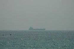 Nhiều công ty dầu 'né' tàu nằm trong 'danh sách đen' của Iran