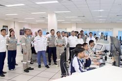 Tổng Giám đốc PETROVIETNAM Lê Mạnh Cường kiểm tra hoạt động tại NM Đạm Phú Mỹ, NMĐ Nhơn Trạch 3&4