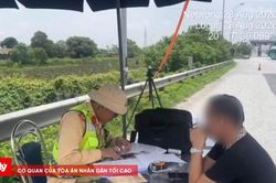 Nhiều xe khách vi phạm khoảng cách an toàn trên cao tốc