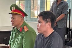 Xét xử tài xế tông tử vong nữ sinh ở Vĩnh Long