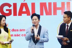 Bất ngờ với ca sĩ T&ugrave;ng Dương