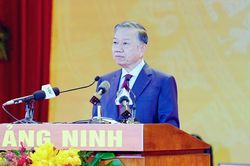 Quảng Ninh phải tiếp tục l&agrave; nơi khởi nguồn của những c&aacute;ch l&agrave;m mới, d&aacute;m th&iacute; điểm