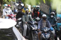 Người d&acirc;n về qu&ecirc; dịp nghỉ lễ 2/9, cửa ng&otilde; H&agrave; Nội đ&ocirc;ng đ&uacute;c