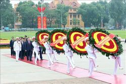 Lãnh đạo Đảng, Nhà nước vào Lăng viếng Chủ tịch Hồ Chí Minh