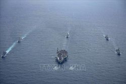 Mỹ điều nhóm tác chiến tàu sân bay tới Trung Đông