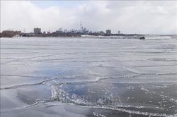 Thủ tướng Canada bảo vệ t&ecirc;n gọi 'Hồ Ontario'