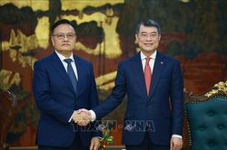Thủ tướng L&ecirc; Minh Hưng tiếp Ph&oacute; Thủ tướng, Bộ trưởng T&agrave;i ch&iacute;nh L&agrave;o
