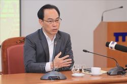 Bộ trưởng Ho&agrave;ng Minh Sơn: Giảm &aacute;p lực cho học sinh từ những thay đổi căn bản của hệ thống gi&aacute;o dục