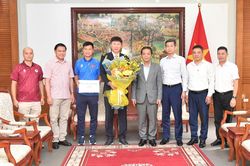 Chính phủ tặng thưởng 300 triệu đồng cho Đội tuyển Bóng đá nam quốc gia