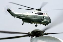 Trực thăng Marine One của Tổng thống Trump lại gặp sự cố li&ecirc;n lạc khi cất c&aacute;nh