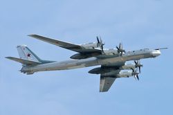 Đặc nhiệm Ukraine tấn công máy bay ném bom hạng nặng Tu-95MS Nga