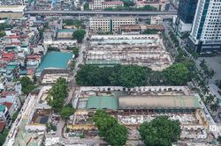 Tháo dỡ nhà máy Giầy Thượng Đình trên khu 'đất vàng' Nguyễn Trãi