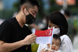 Chính phủ Singapore thưởng gần 1,5 tỷ đồng cho mỗi trẻ để khuyến khích công dân sinh con