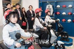 Honda Việt Nam ra mắt sân chơi công nghệ xe máy điện cho trẻ em