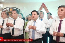 L&atilde;nh đạo tỉnh Kh&aacute;nh H&ograve;a tưởng niệm, tri &acirc;n c&aacute;c Anh h&ugrave;ng liệt sĩ