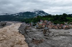 Trung Quốc: cảnh báo hồ chắn tự nhiên ở Nepal có nguy cơ vỡ cao