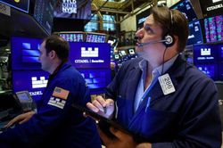 S&P 500, Nasdaq Composite vọt tăng khi Nvidia công bố kết quả vượt kỳ vọng