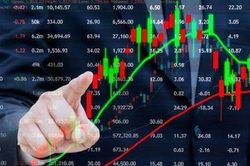 Một c&ocirc;ng ty chứng kho&aacute;n b&aacute;o l&atilde;i tăng gần 5.300% nửa đầu năm, tăng mạnh đầu tư tr&aacute;i phiếu