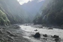 Trung Quốc, Nepal nỗ lực cứu hộ tại vùng thảm họa ở Tây Tạng
