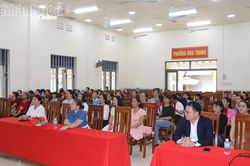 Tập huấn n&acirc;ng cao năng lực cho phụ nữ tham gia quản l&yacute; hợp t&aacute;c x&atilde;, tổ hợp t&aacute;c